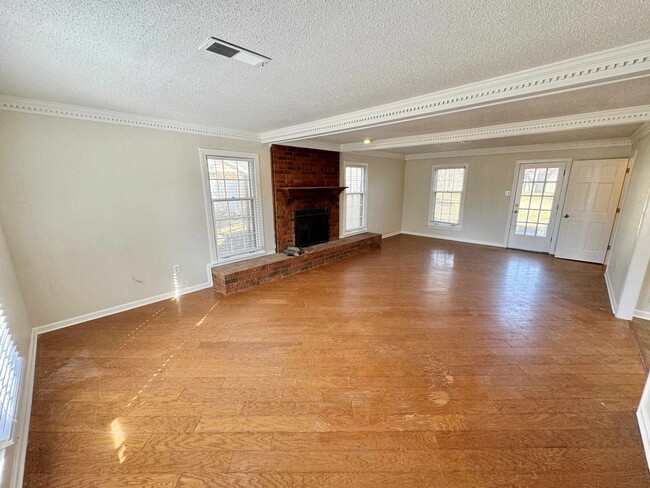 Building Photo - 7888 Farindon Dr