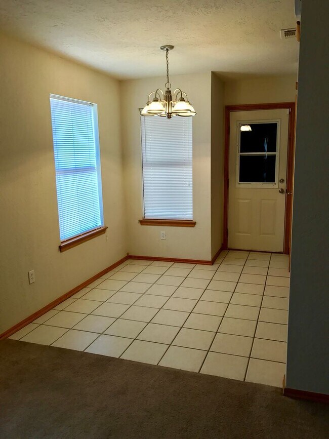 Foto del edificio - 1214 NW Arlington Ave