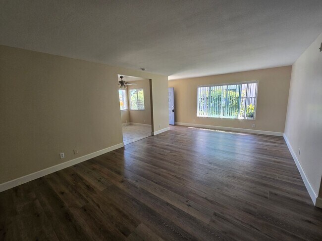 Foto del edificio - 876-876 Ponderosa St