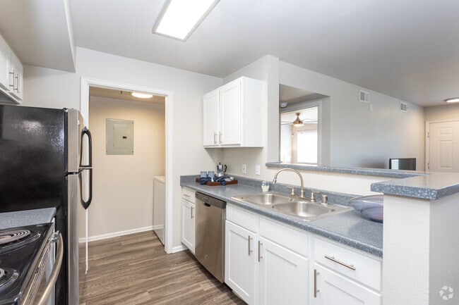 Hilltop - 1056SF - The Bluffs at Castle Rock