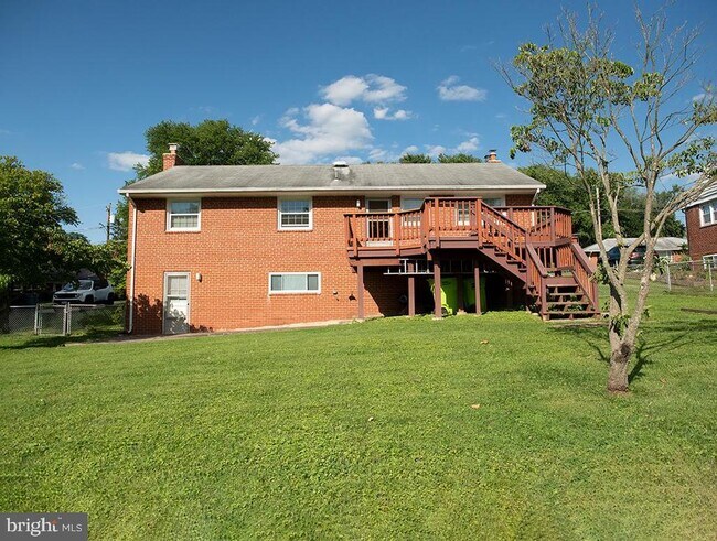 Foto del edificio - 5232 Oldcastle Ln