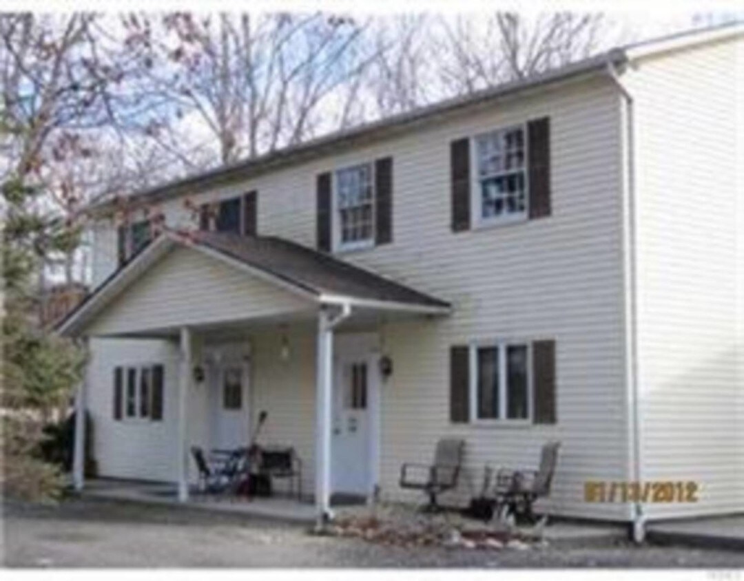 Primary Photo - 32 Stonybrook Rd