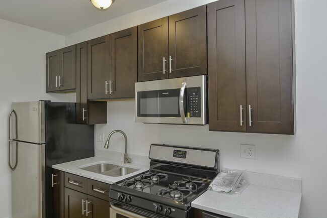 Foto del edificio - 4911 W Cuyler Ave