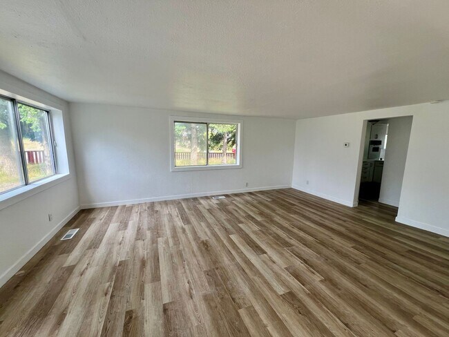 Foto del edificio - Spacious 4 Bed, 2 Bath Home for Rent in North Bend