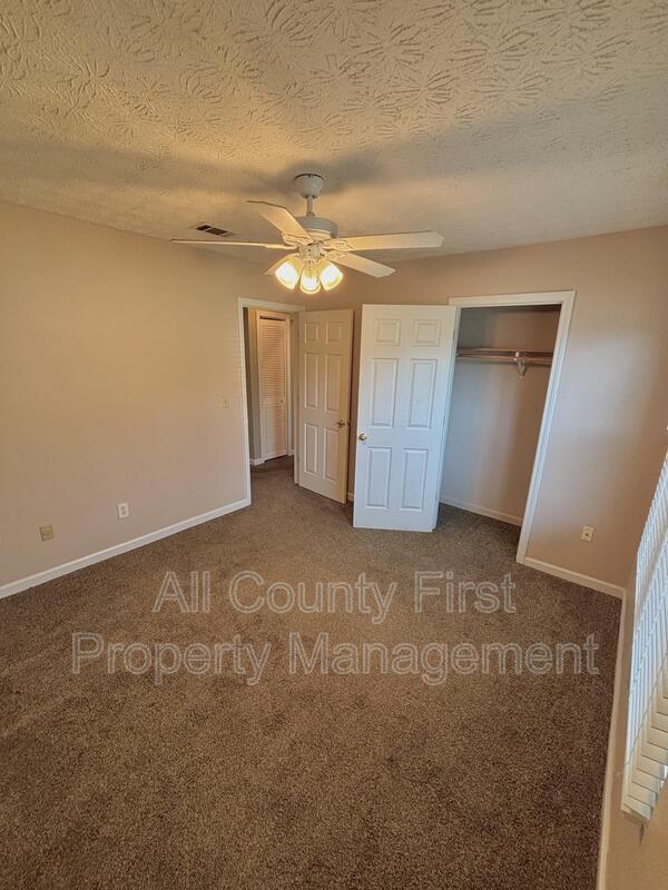 Building Photo - 2990 Rossburn Ct