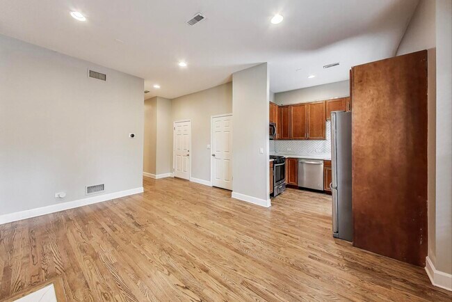 Foto del edificio - 4628 S Evans Ave