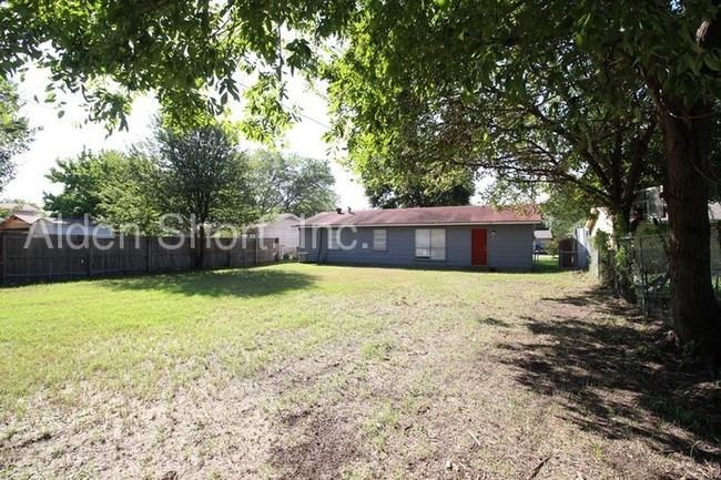 Foto del edificio - 2 bed, 1 bath in Pleasant Grove