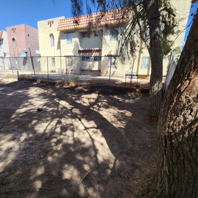 Building Photo - 5322 Retablo Ave