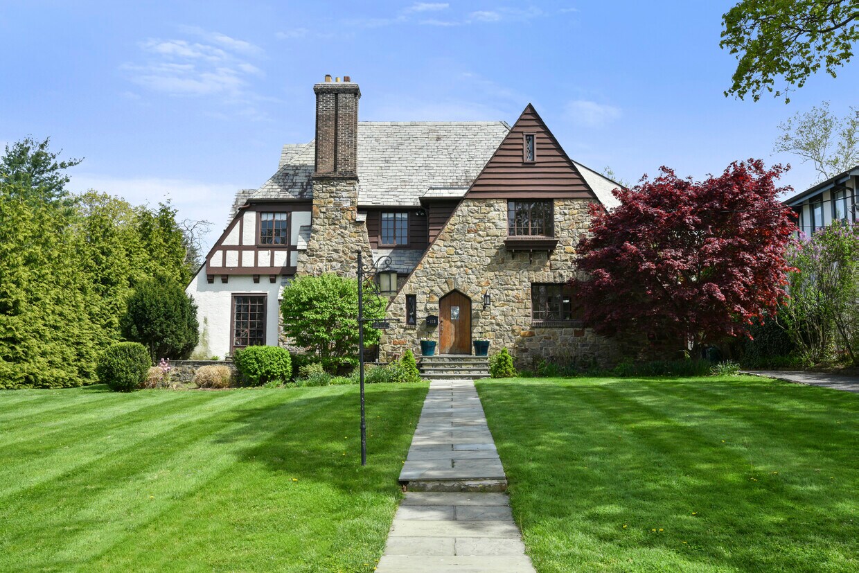 819 The Pkwy, Mamaroneck, NY 10543 House Rental in Mamaroneck, NY