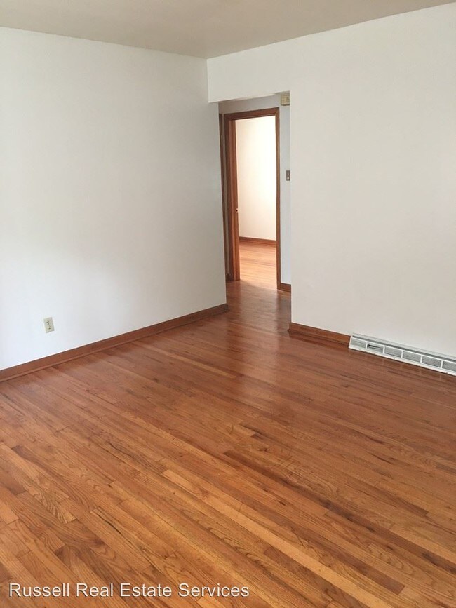Building Photo - 2 br, 1 bath House - Davies Ave. 821