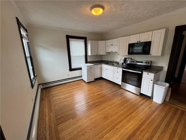 Building Photo - 29 Powel Ave