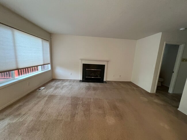 Building Photo - 4145 NW 127th Ave
