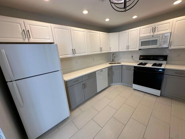 Foto del edificio - 27 Cottonwood St