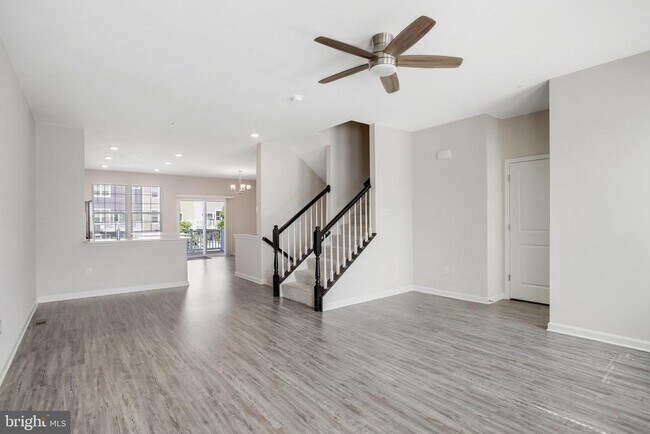 Building Photo - 5106 Constitution St