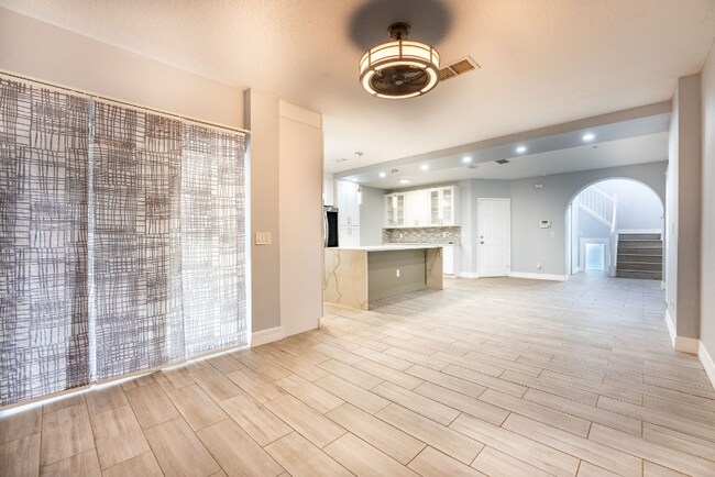 Building Photo - 5971 Tivoli Gardens Blvd