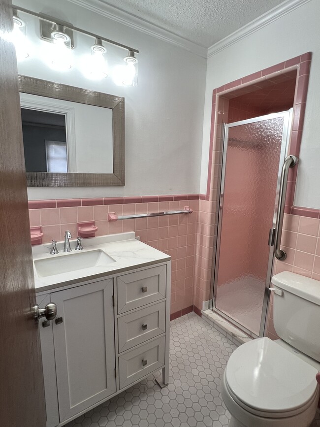 Master Bath - 4608 Brawley Rd