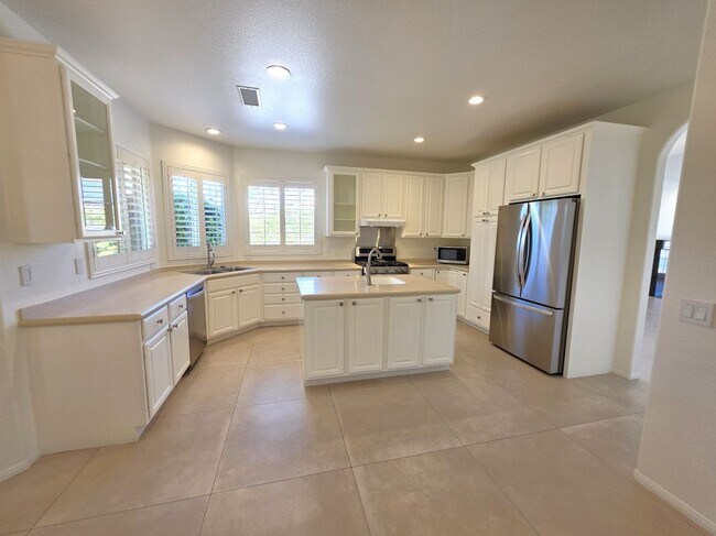 Building Photo - 44251 Hazel Canyon Ln