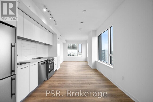 Photo du bâtiment - 101 Roehampton Ave