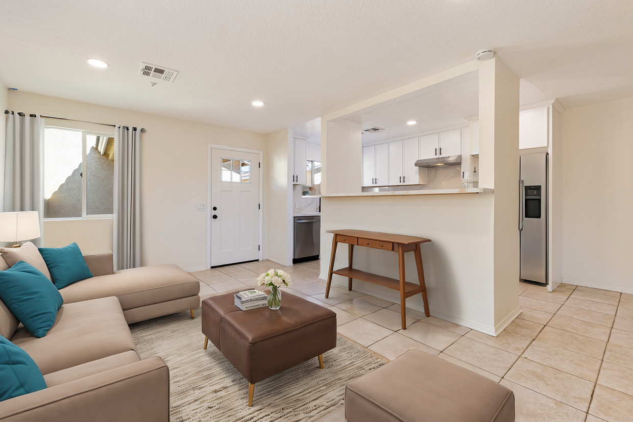 Foto principal - 13725 Nahum Dr