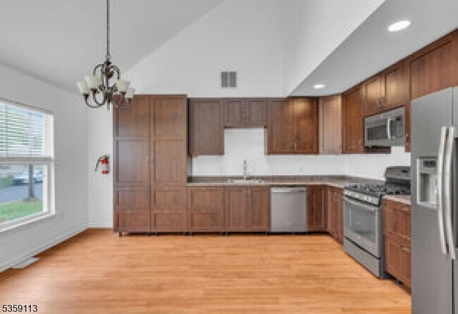 Foto del edificio - 513 Harding Ave