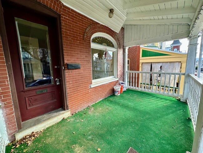 Building Photo - 43 S 13th St