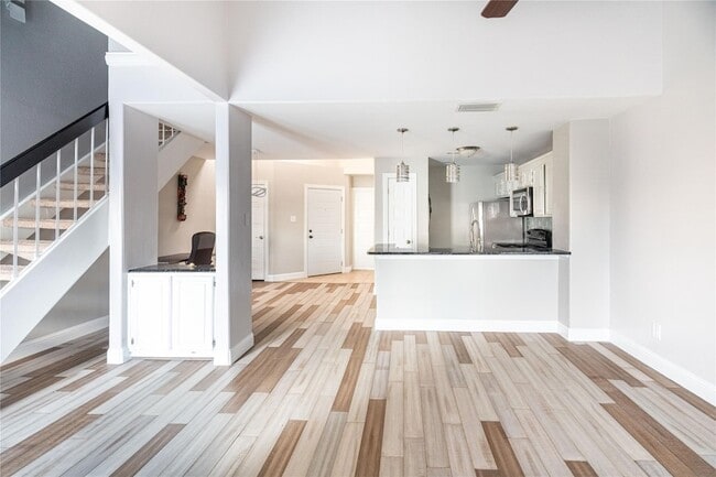 Foto del edificio - 3414 Country Club Dr W