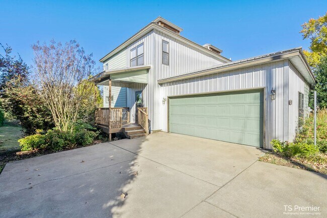 Foto del edificio - 2 Bedroom Duplex in East Fayetteville