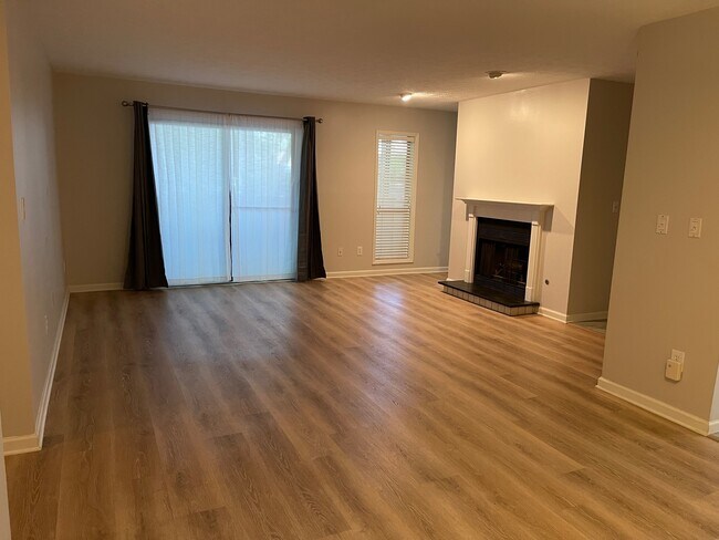 Building Photo - 1510 Wynnes Ridge Cir SE