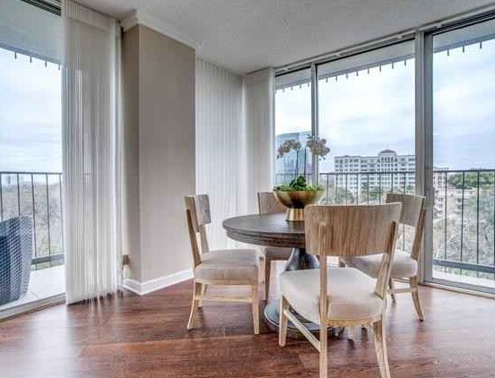 Foto del edificio - 3310 Fairmount-20274