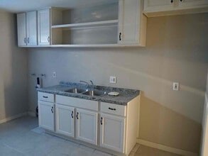 Building Photo - 7712 Walker Ave