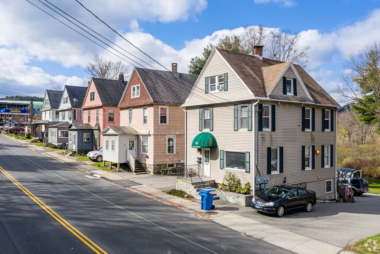Foto principal - 30-44 S Main St
