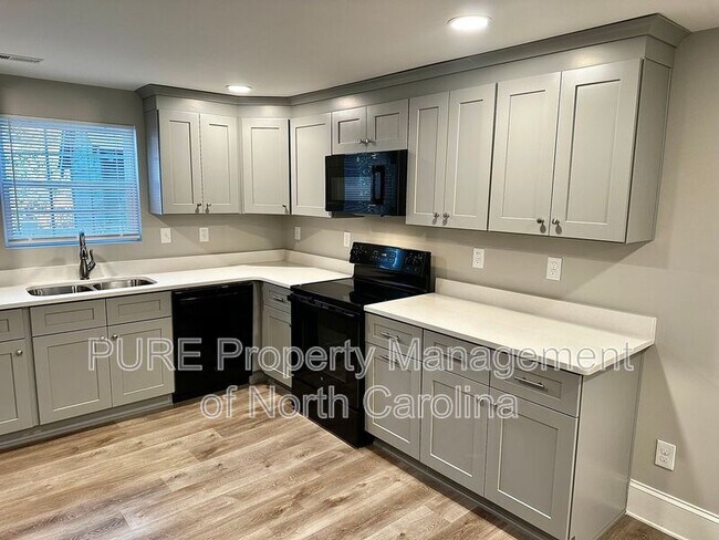 Foto del edificio - 708 Union St S