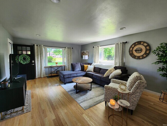 Building Photo - 6600 IN-45