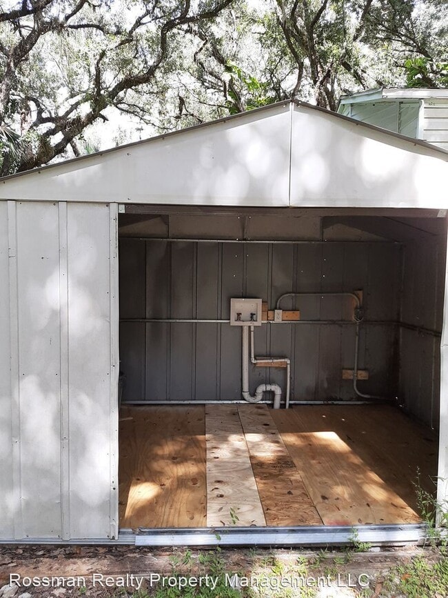 Building Photo - 16400-16550 FL-31