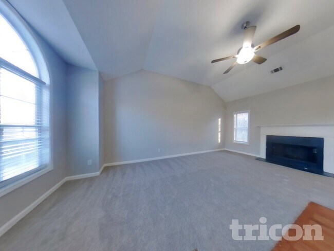 Foto del edificio - 114 Windsor Cir