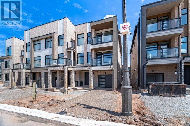 Building Photo - 1302 Muller Ln
