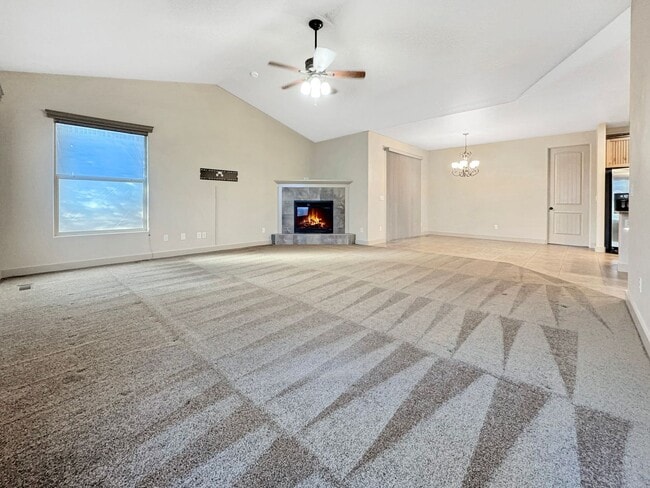 Building Photo - 3-Bedroom Meridian Home with 3-Car Garage, Covered Patio & RV Parking | Near Parks, Trails & Easy...