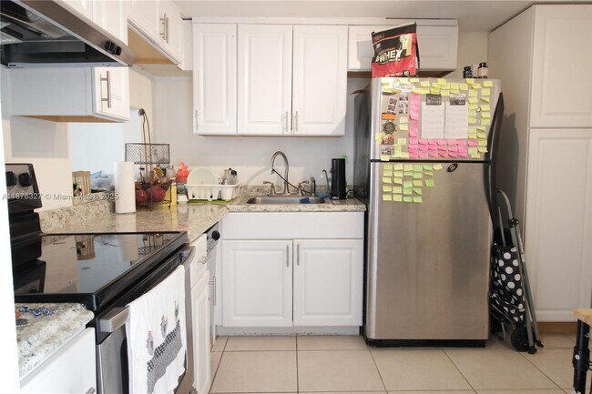 Foto del edificio - 1591 NE Miami Gardens Dr