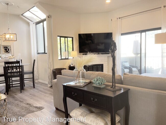 Building Photo - 2 br, 2 bath House - 17661 Sergio Cir Unit...