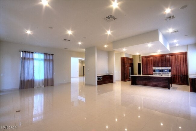 Building Photo - 7526 Yonie Ct