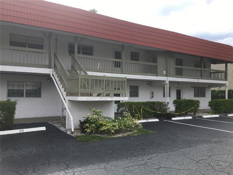 Foto principal - 3250 NW 85th Ave