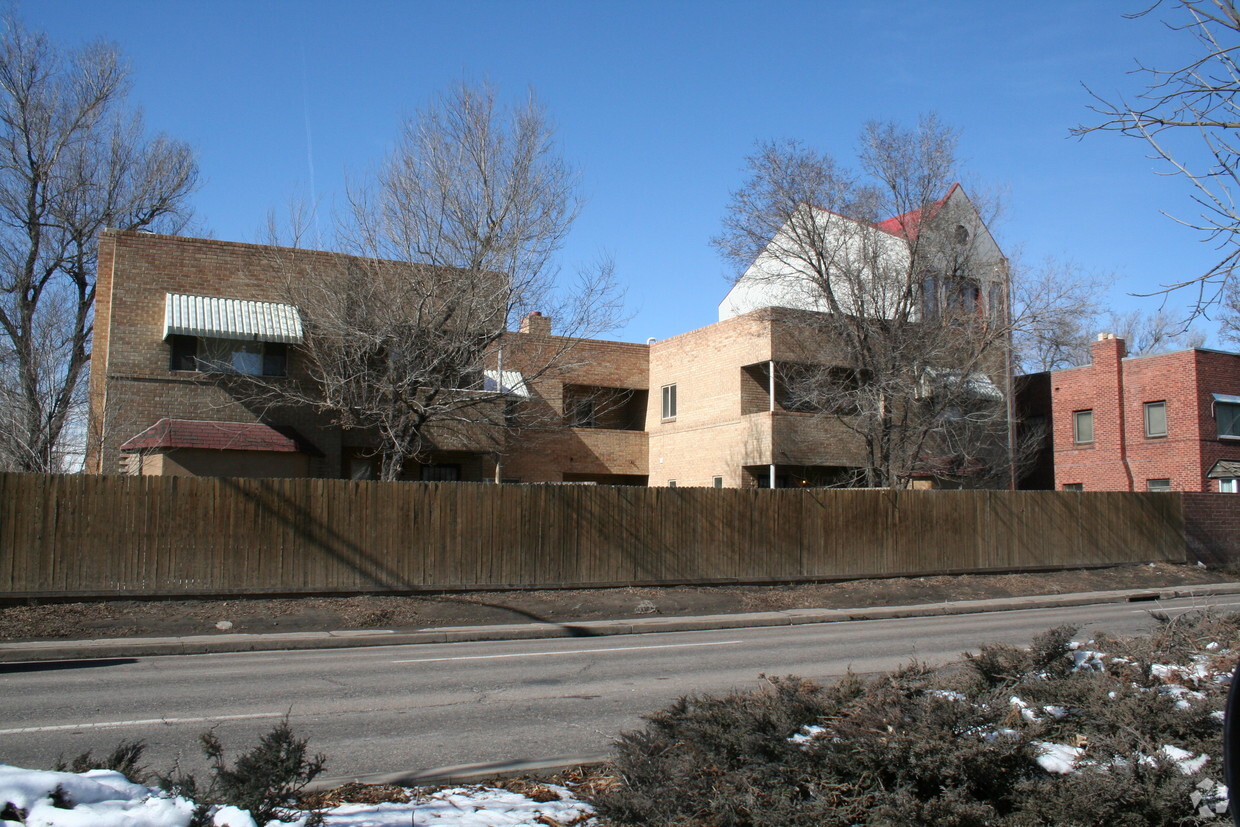 Building Photo - 225-229 Colorado Blvd