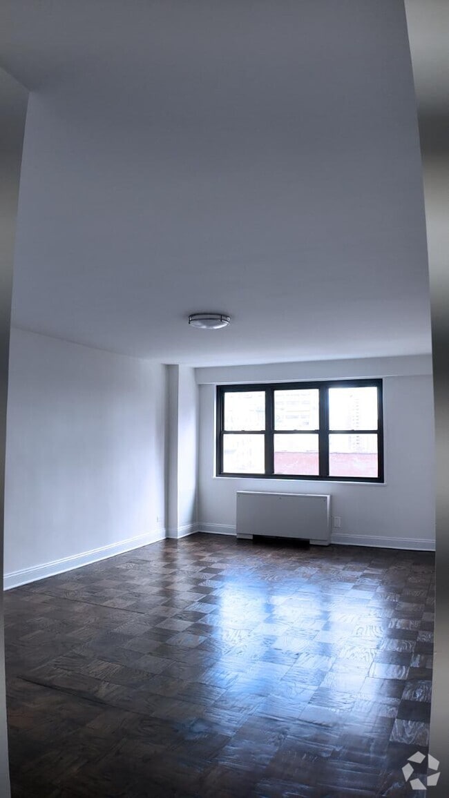 Building Photo - 145 Fourth Avenue