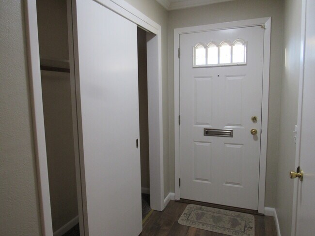 Foto del edificio - 3678 8th Street Ct