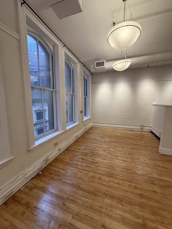 Foto del edificio - 33 Kingston St