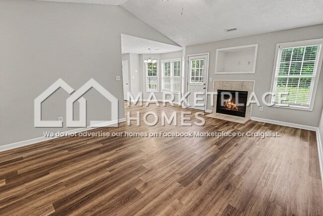 Building Photo - 225 Falcon Ridge Dr
