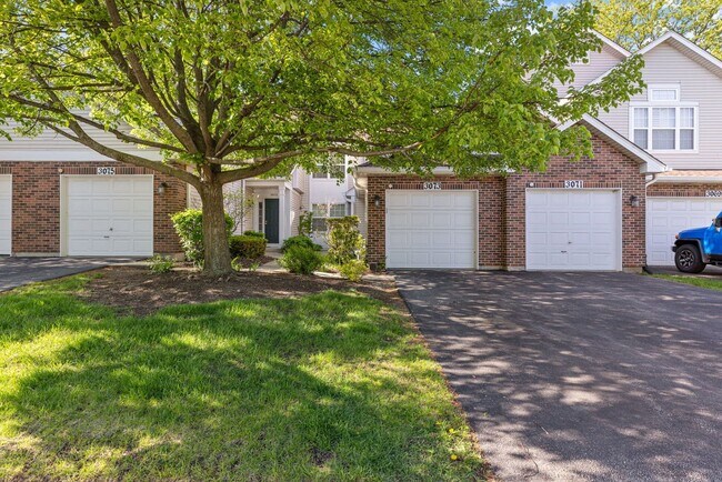Foto del edificio - Beautiful 2 Bed, 2 bath Townhome