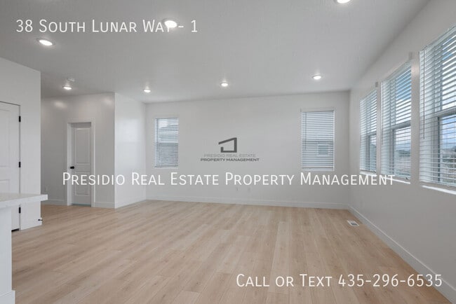Foto del edificio - 38 S Lunar Wy