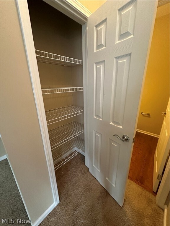 Foto principal - 950 Croghan Way