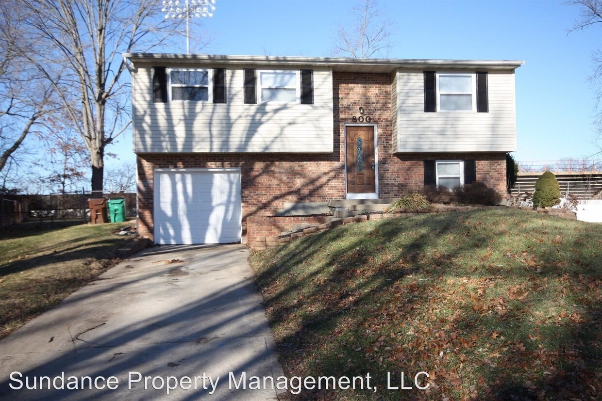 Primary Photo - 3 br, 1.5 bath House - 800 Debra Lane